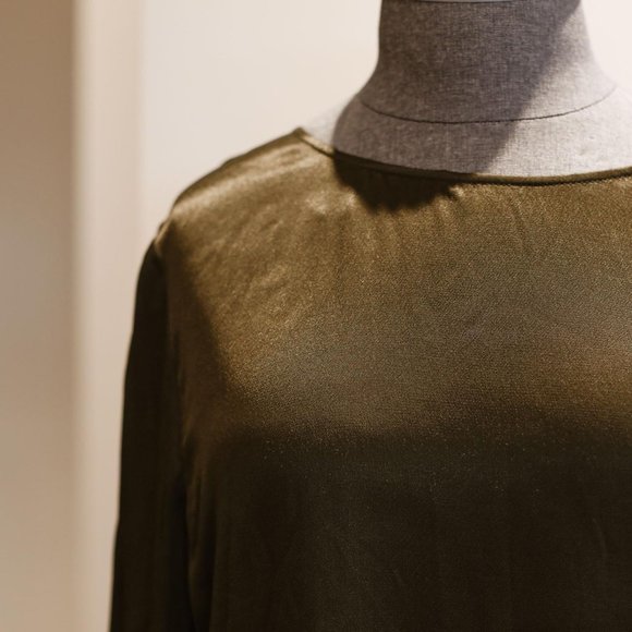 Top - Picture 3 of 3